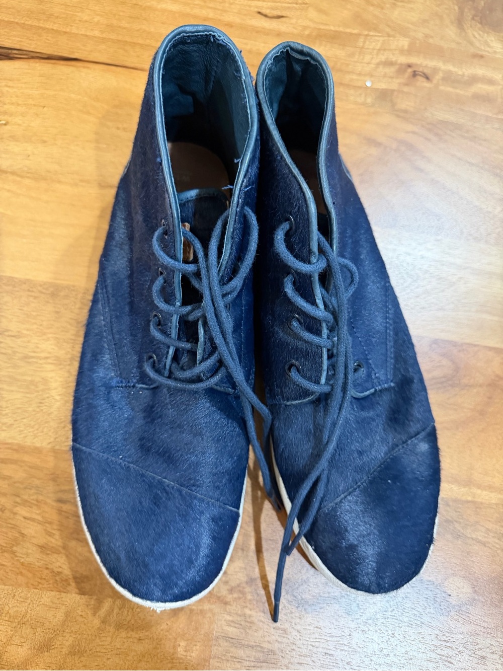Toms Women's Real Calf Hair and Leather Navy Lace-Up Ankle Boots Size 10 *EUC*